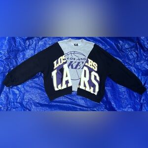 Women’s small Lakers crewneck